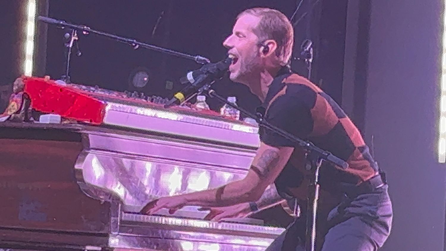 Live at Agora Theatre